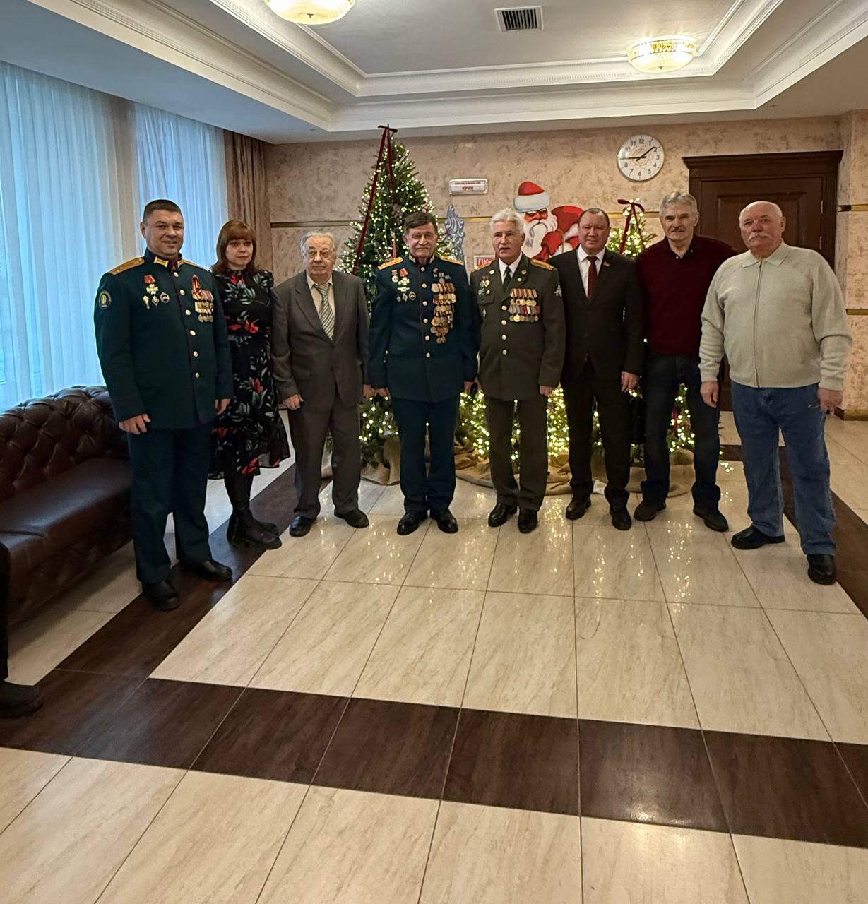 
                        День героев Отечества