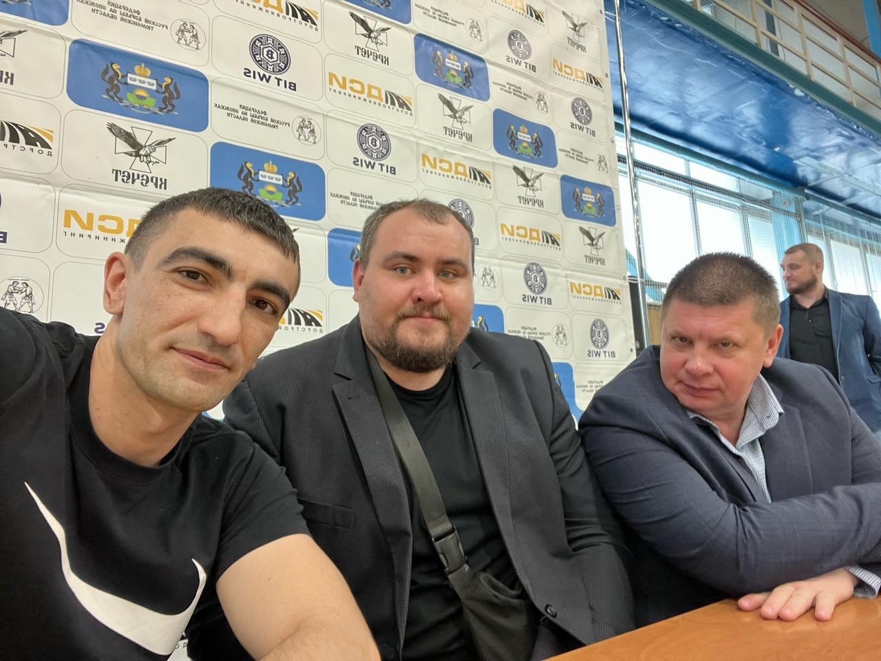 Тюменские коммунисты посетили Тюменский фестиваль отечественных видов спорта