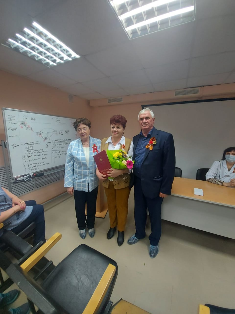 
                        
                        Депутат Казанцева Т.Н. встретилась с медицинским персоналом областной больницы №9