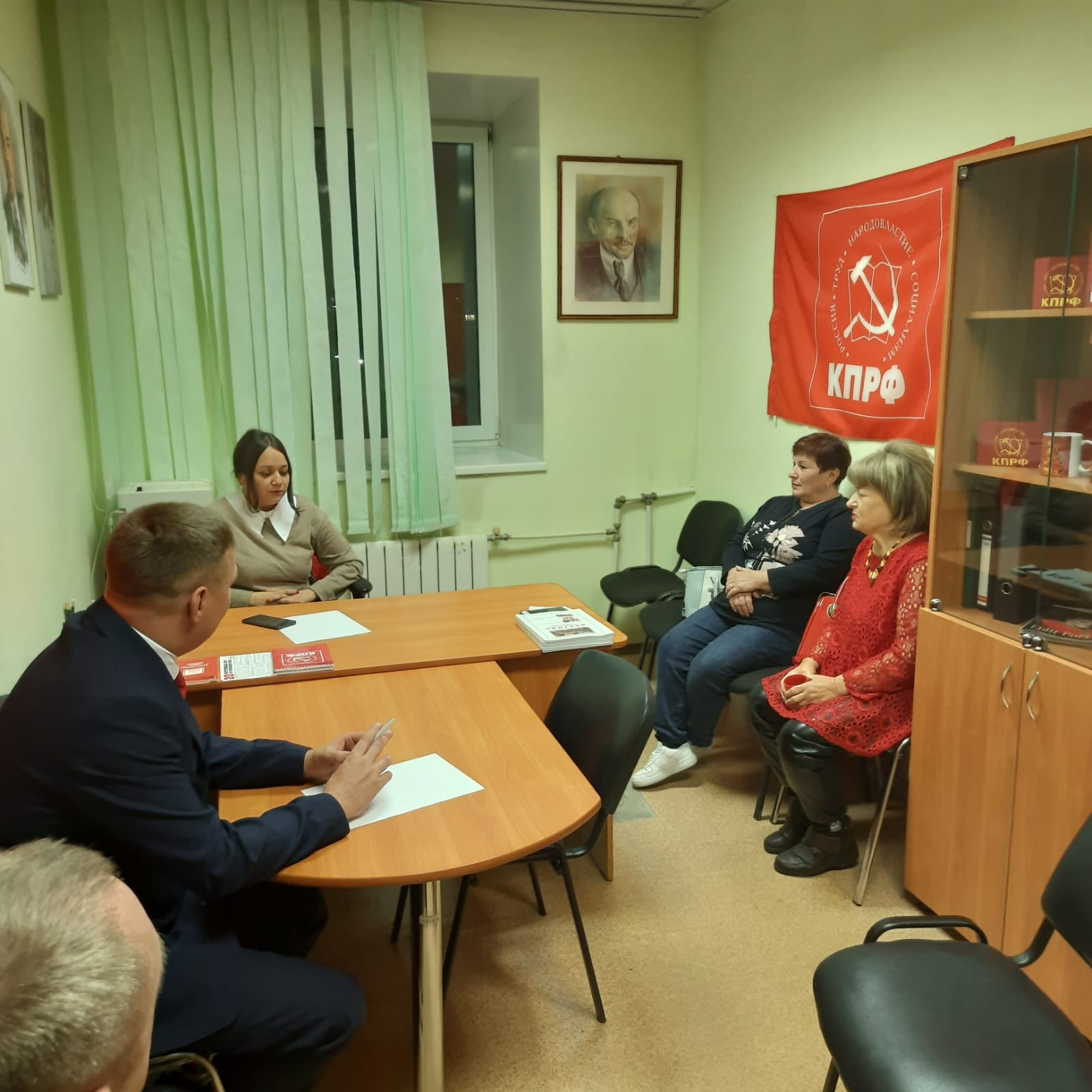 
                        Рабочая поездка депутата-коммуниста Регины Юхневич в Когалым                    