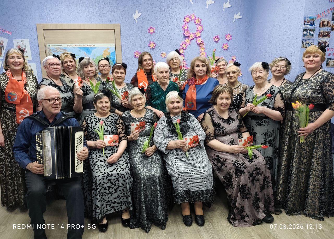 Весеннее тепло и забота: «Надежда России» поздравила тюменок с праздником 8 Марта