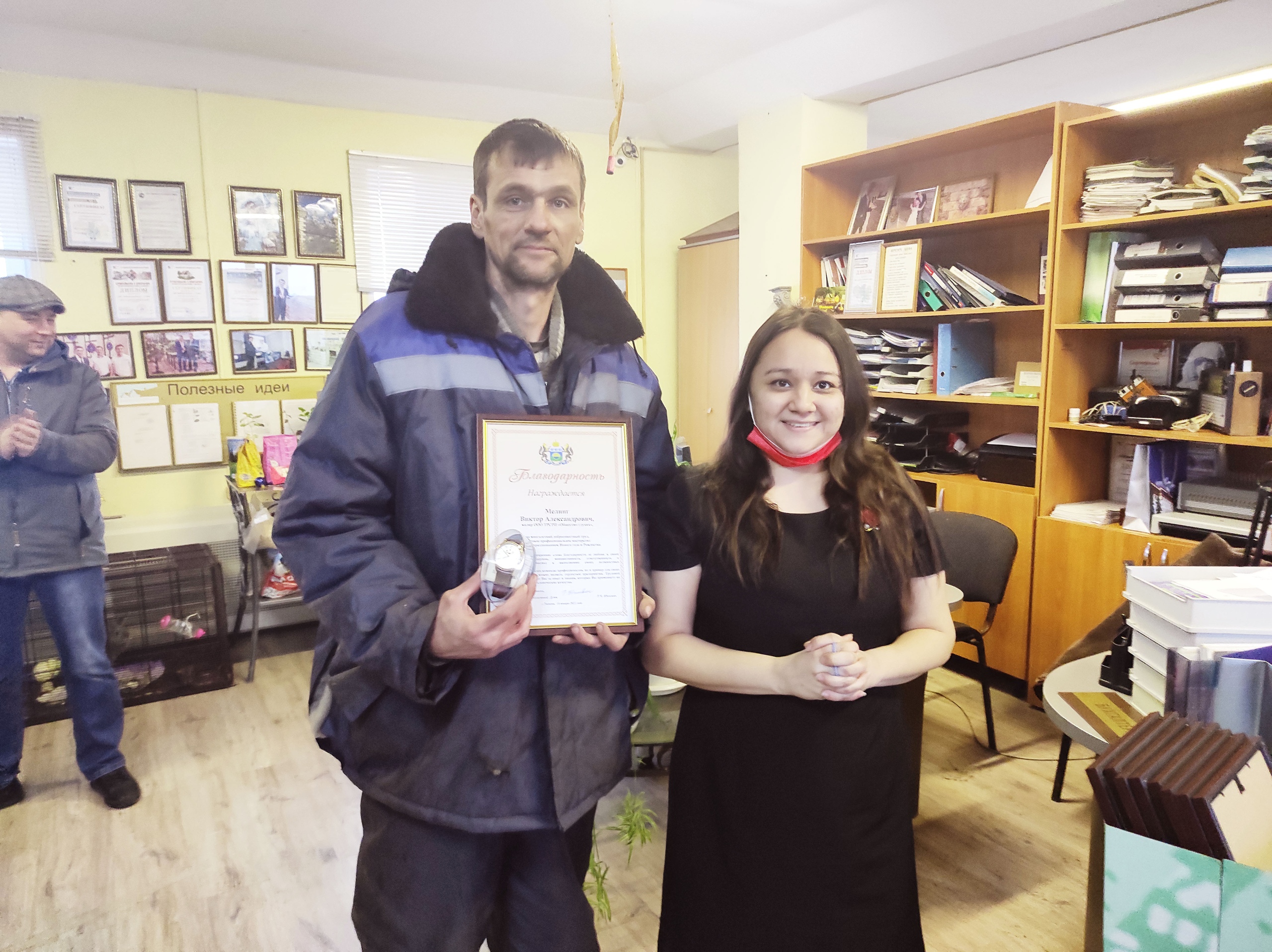 Регина Юхневич поздравила трудовой коллектив социально-реабилитационного предприятия «Общество глухих»