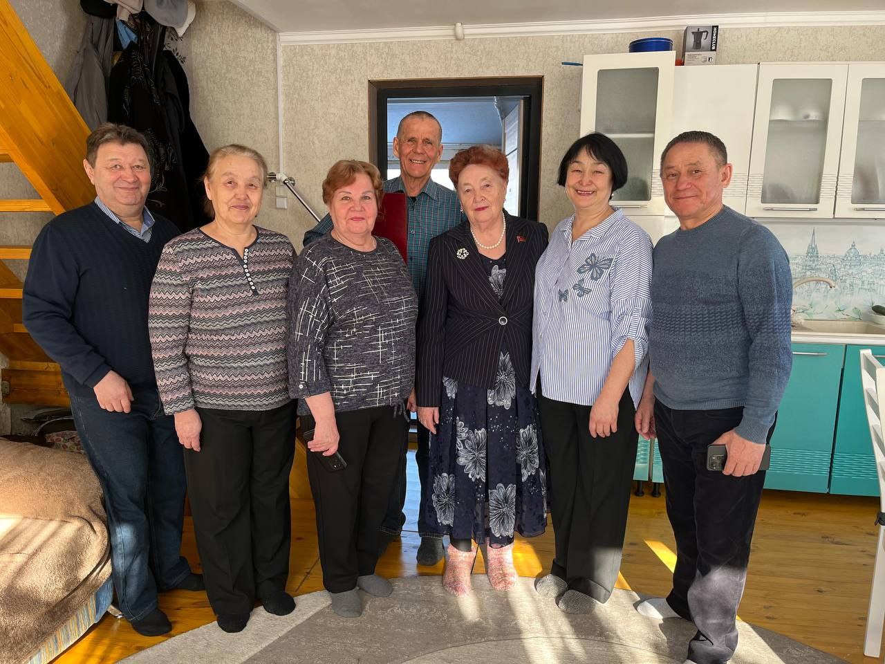 Депутат КПРФ Тамара Казанцева вручила награды  жителям д. Загваздина Тобольского района