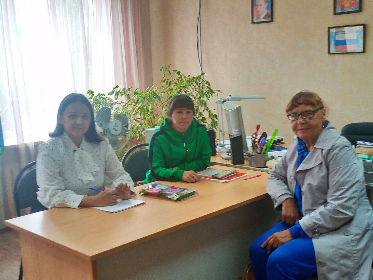 Депутат Тюменской областной Думы Регина Юхневич встретилась с жителями п. Сетово Тобольского района