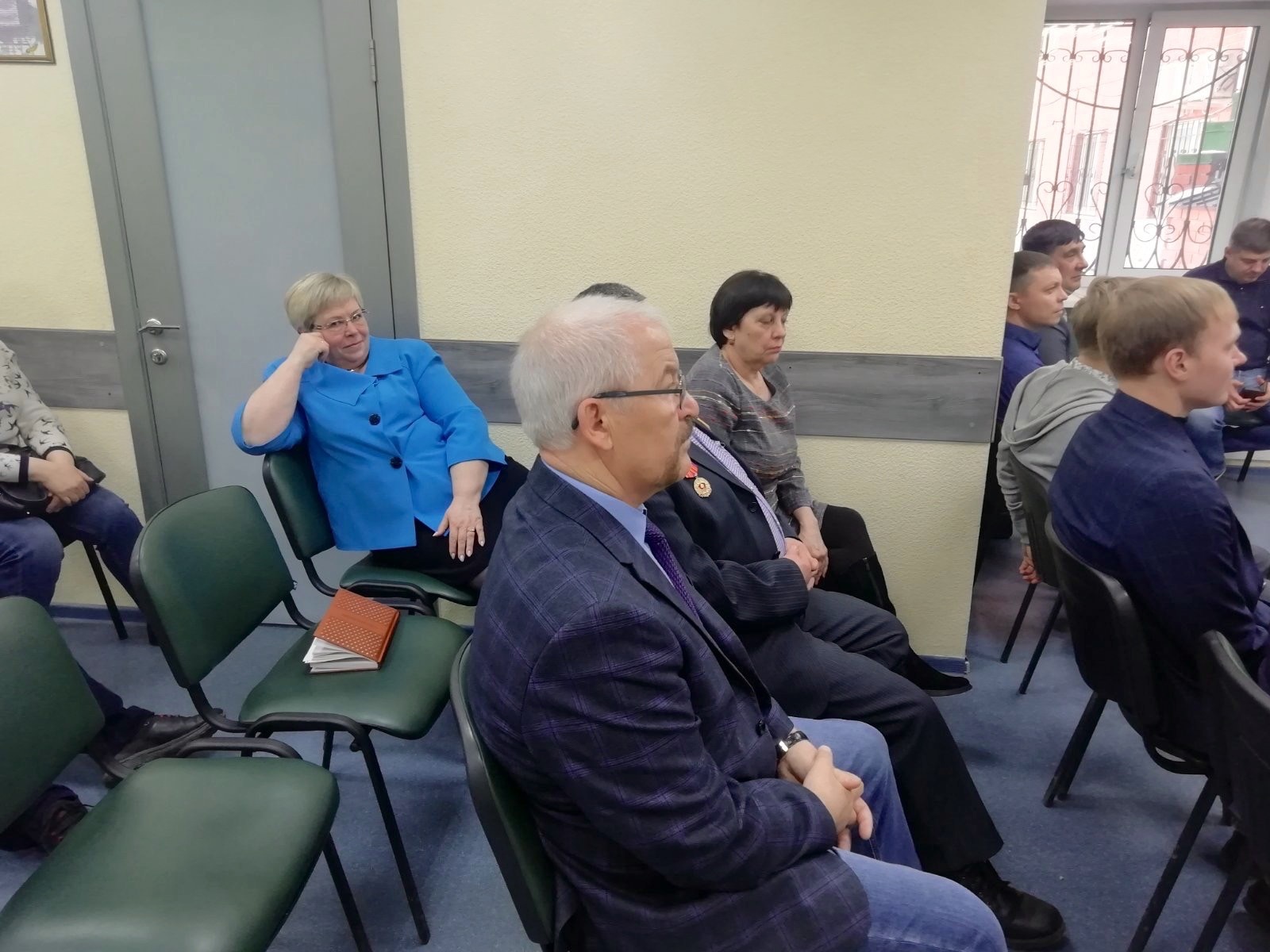 15 апреля в помещении Обкома КПРФ прошёл семинар-совещание на тему «Общественно-политическая работа с населением»