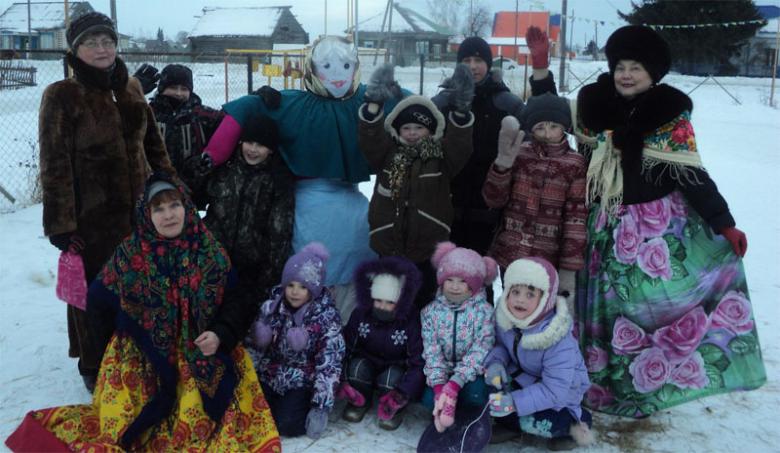 Коммунисты с. Покровское организовали масленичные гуляния для односельчан