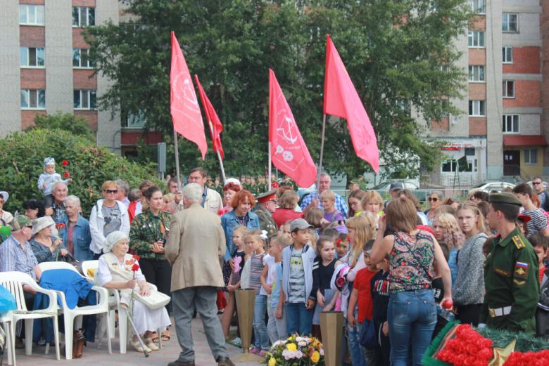 Кандидаты в депутаты Тюменской городской думы приняли участие в митинге, посвященном 118-ой годовщине со дня рождения Героя Сове