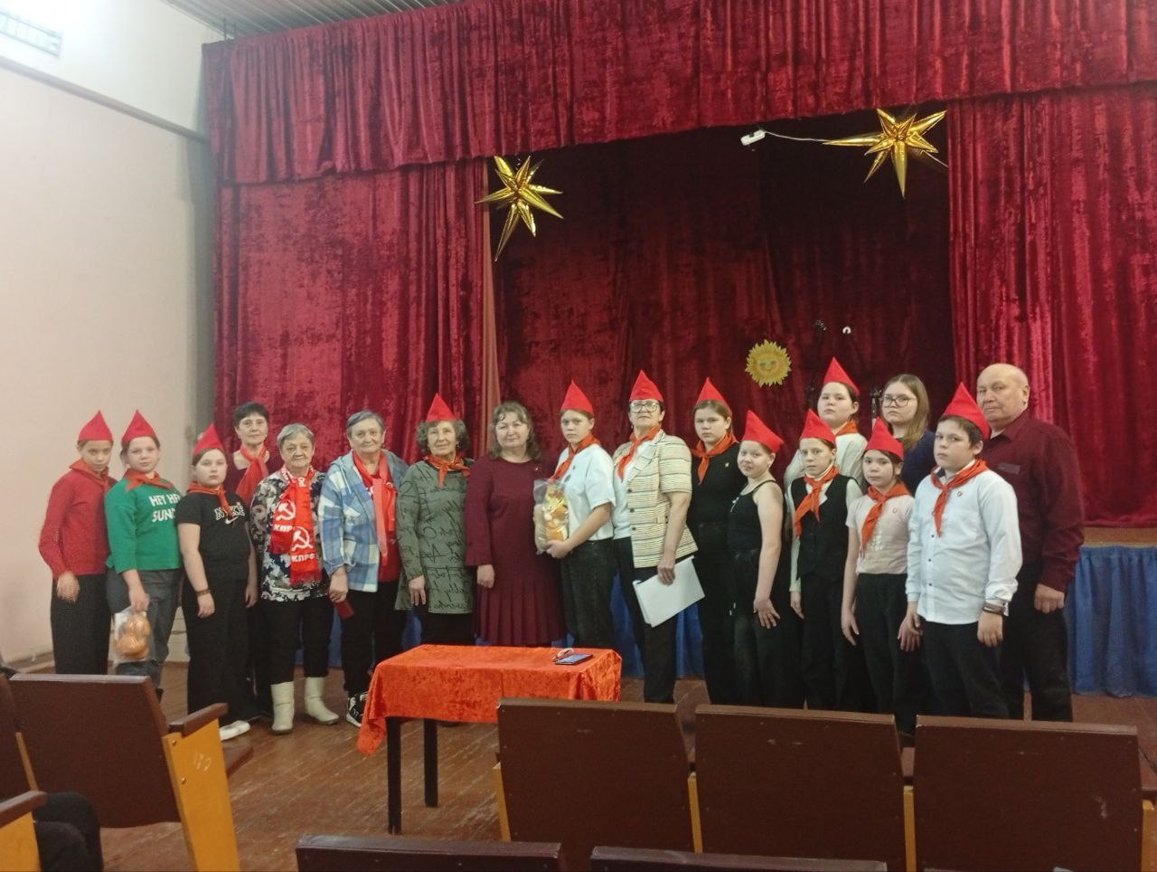 В Исетском районе прошел торжественный сбор пионерского отряда «Искра»