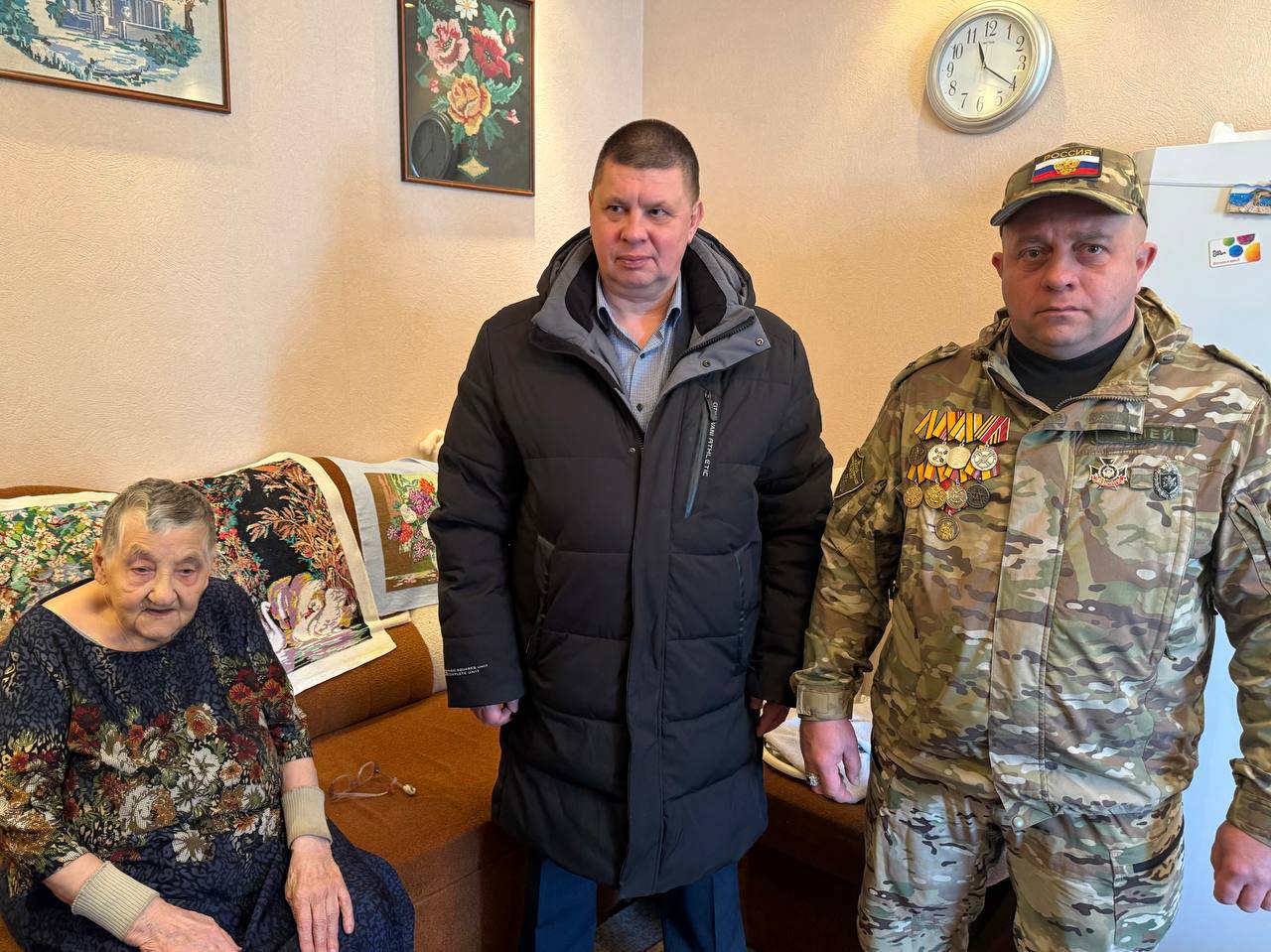 Память Героя: Активист КПРФ принял участие в открытии «Звезды Героя» на доме участника ВОВ